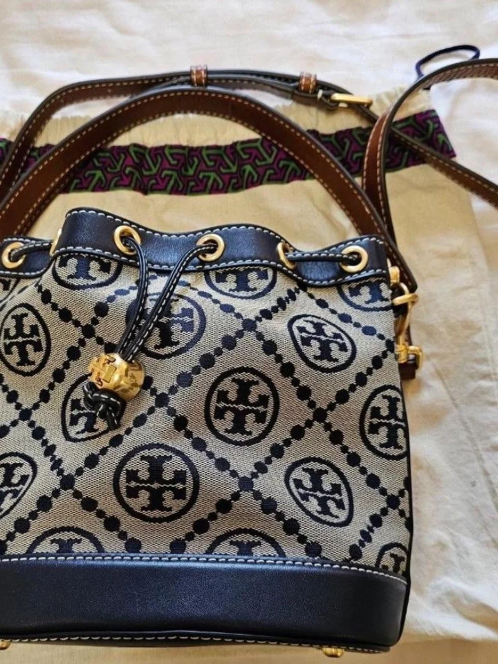 Tory Burch Beige and Black Logo-Print Drawstring Shoulder Bag